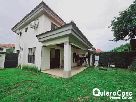 Preciosa casa en renta en Santo Domingo
